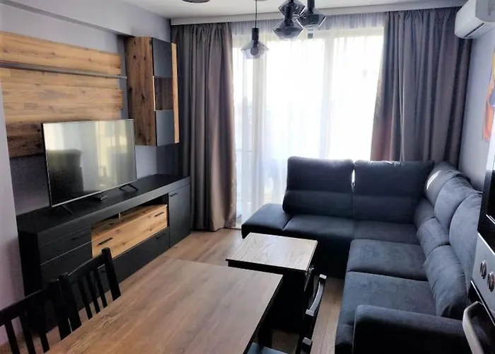 луксозен двустаен Lejlighed Sankt Konstantin & Helena